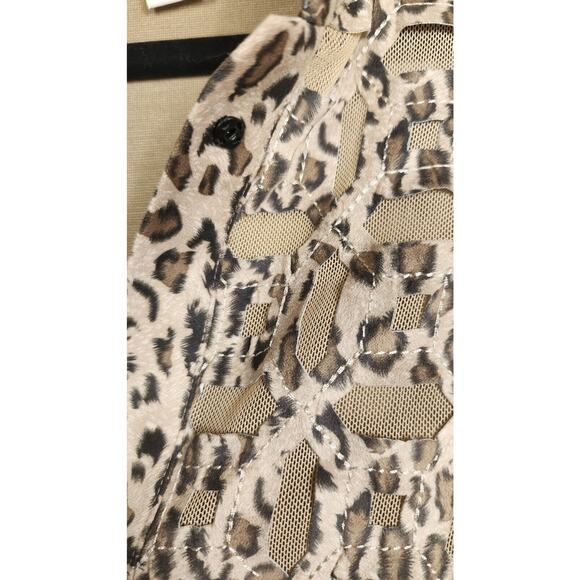 Chicos Duster snap Front Cardigan shacket Beige leopard Animal Print size 1X EUC - Picture 3 of 8